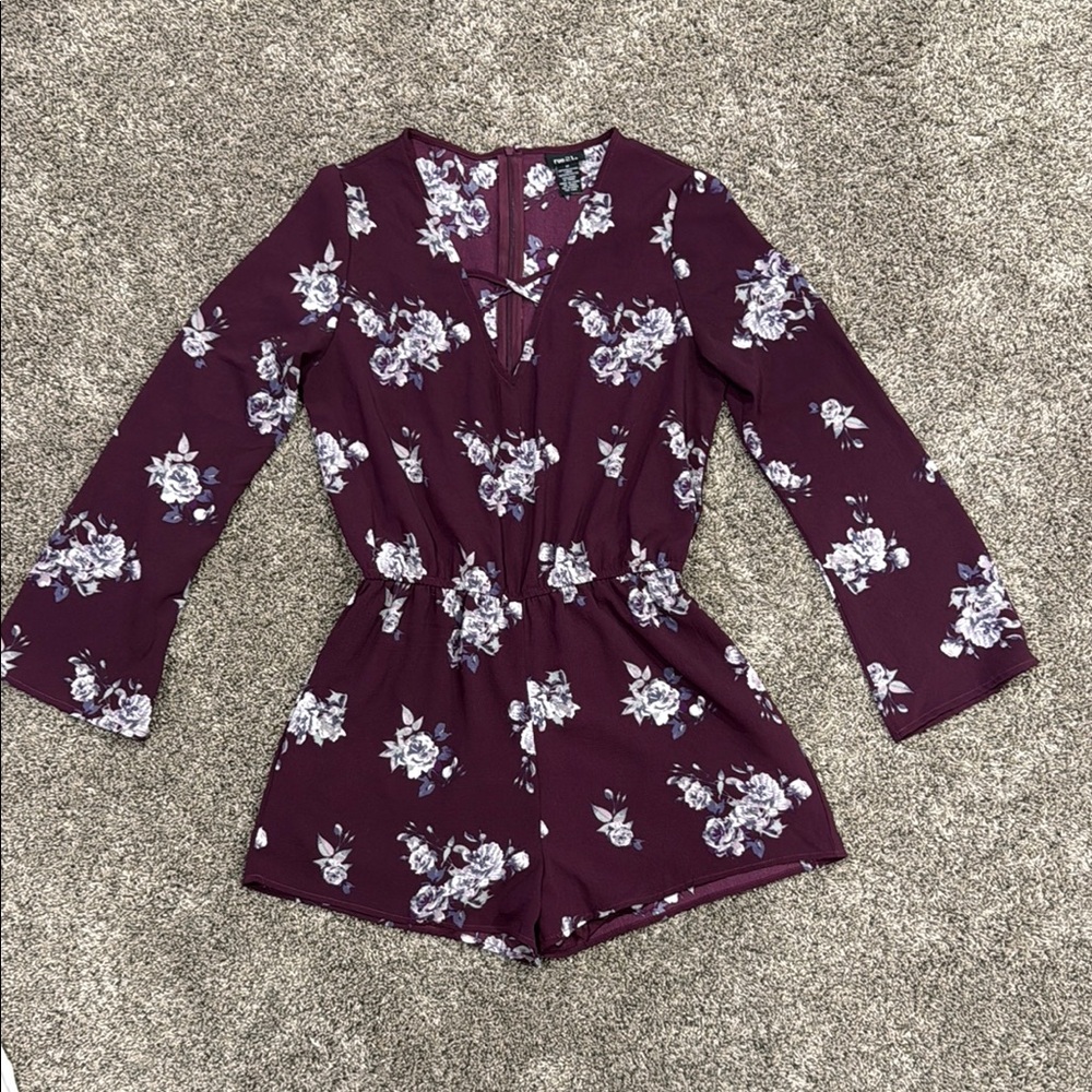 Rue21 Purple Floral Jumpsuit with Pockets Size M